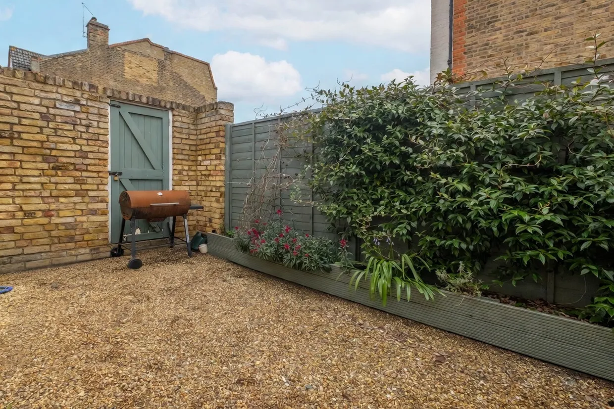 Strathville Road, London, SW18 photo 3