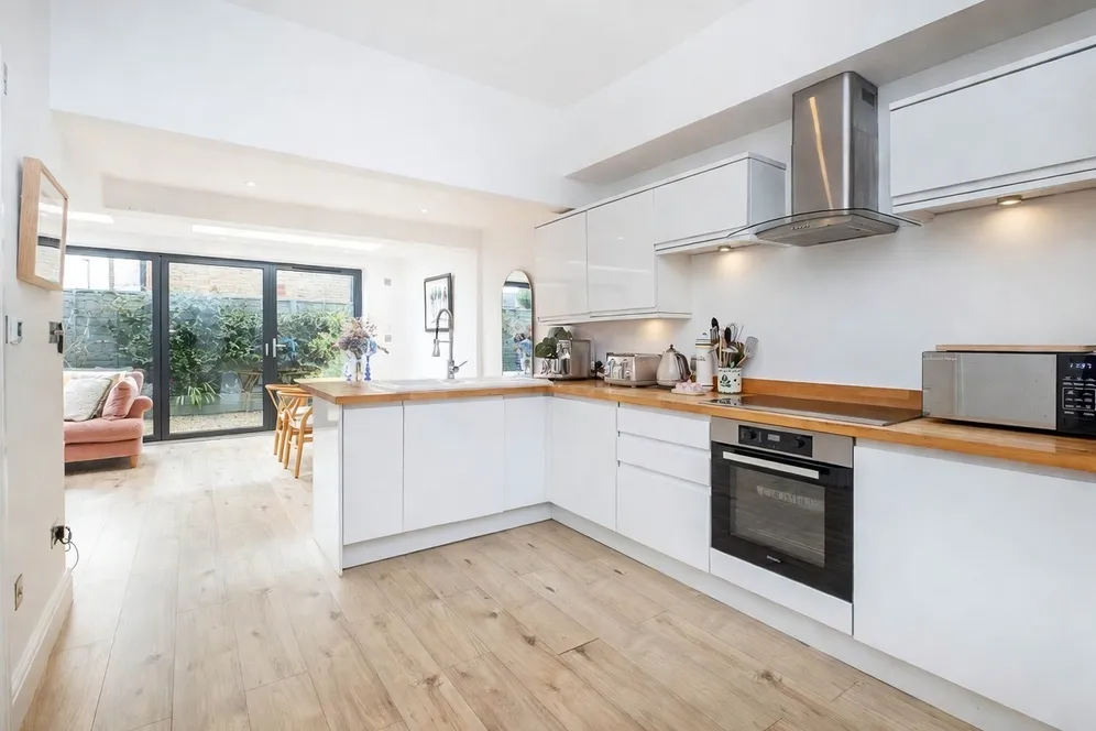 Strathville Road, London, SW18 photo 4