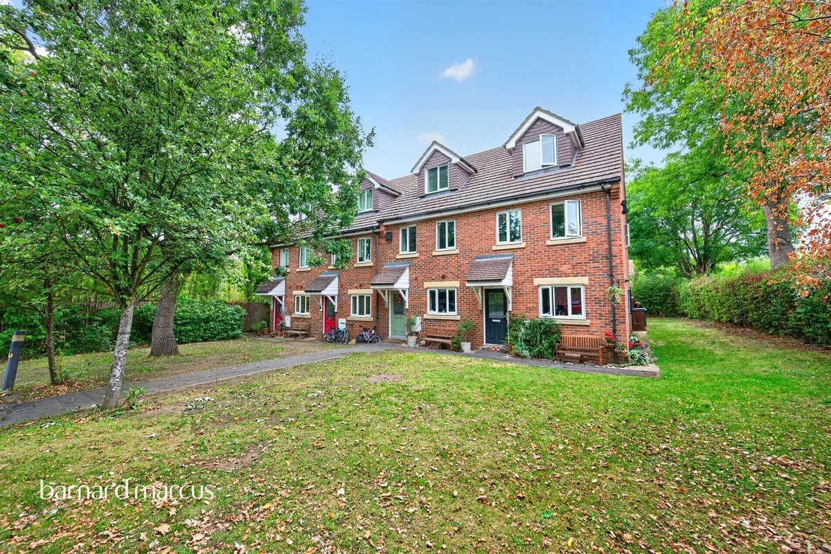 Burford Road, Worcester Park