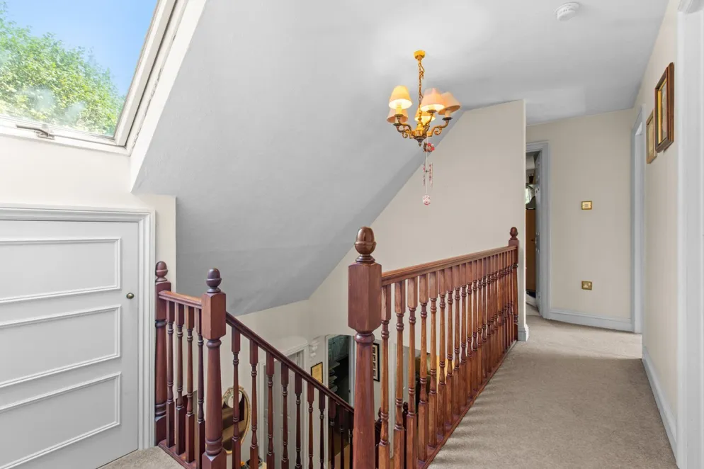 Property carousel item 15
