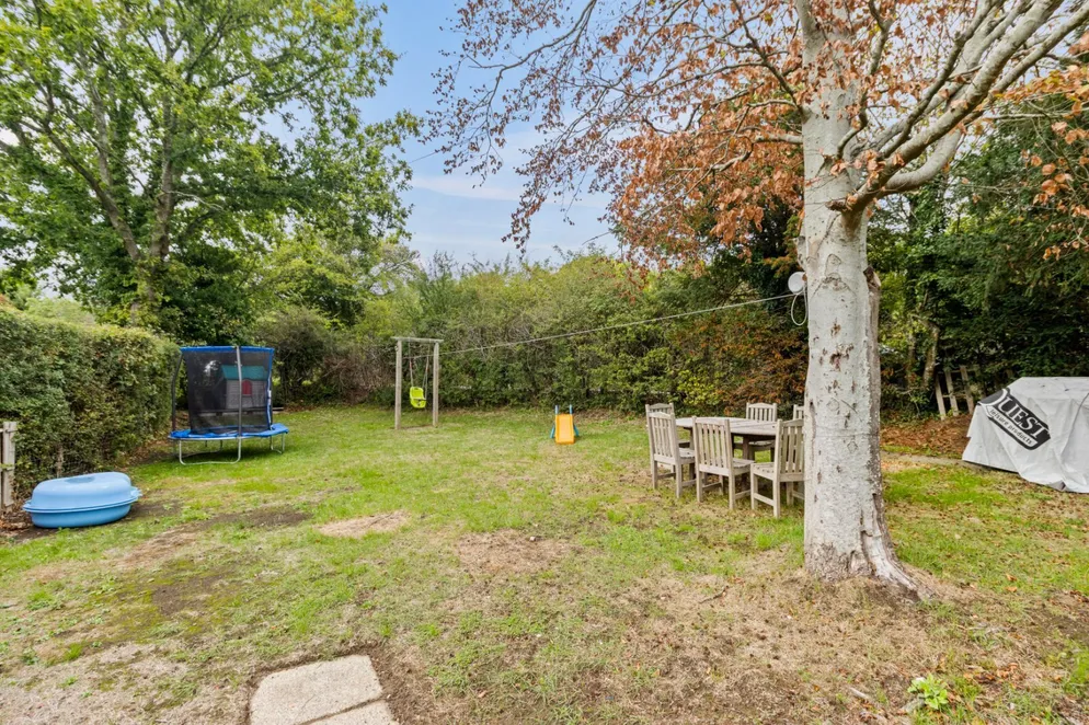 Property carousel item 30