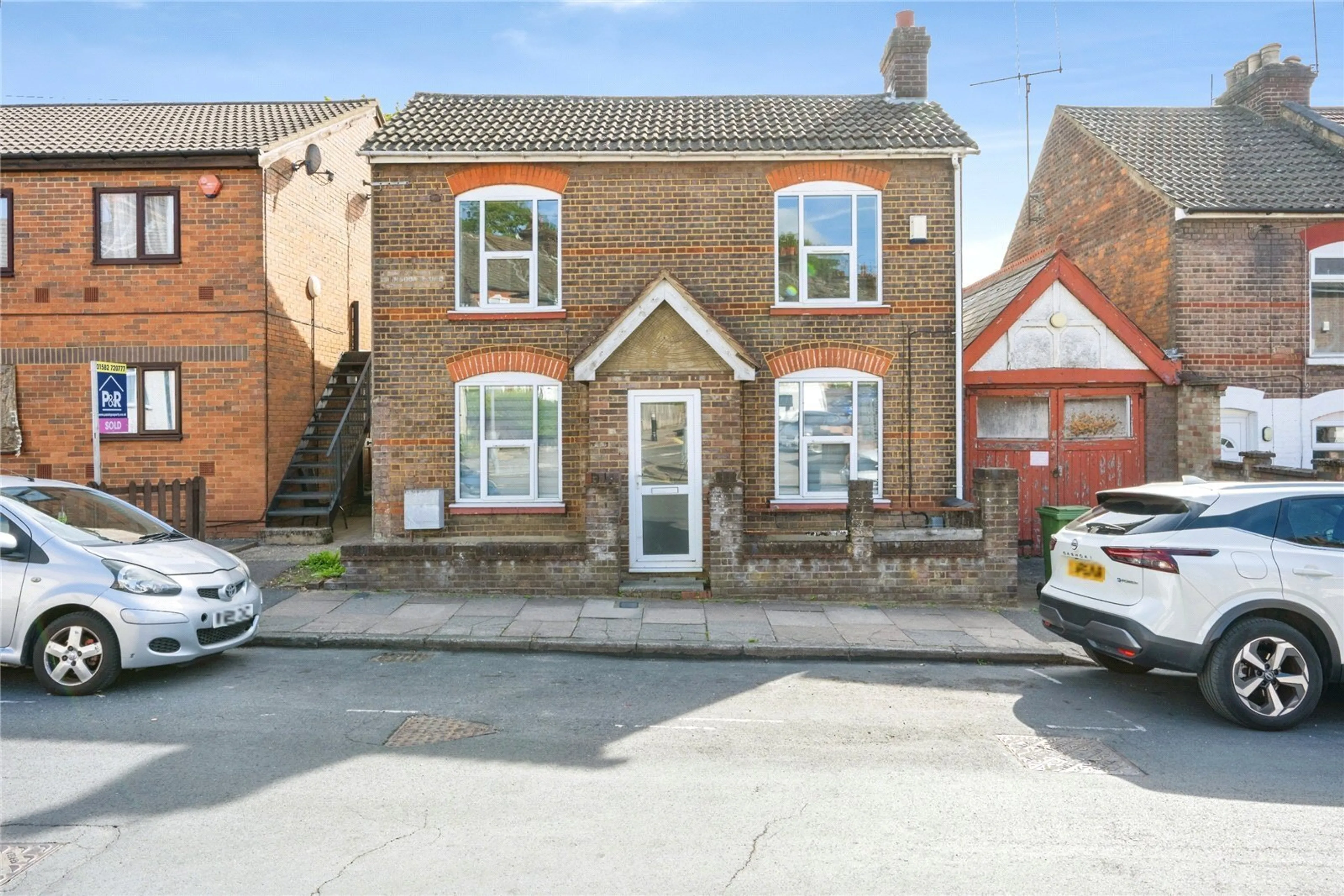 Property photo 0