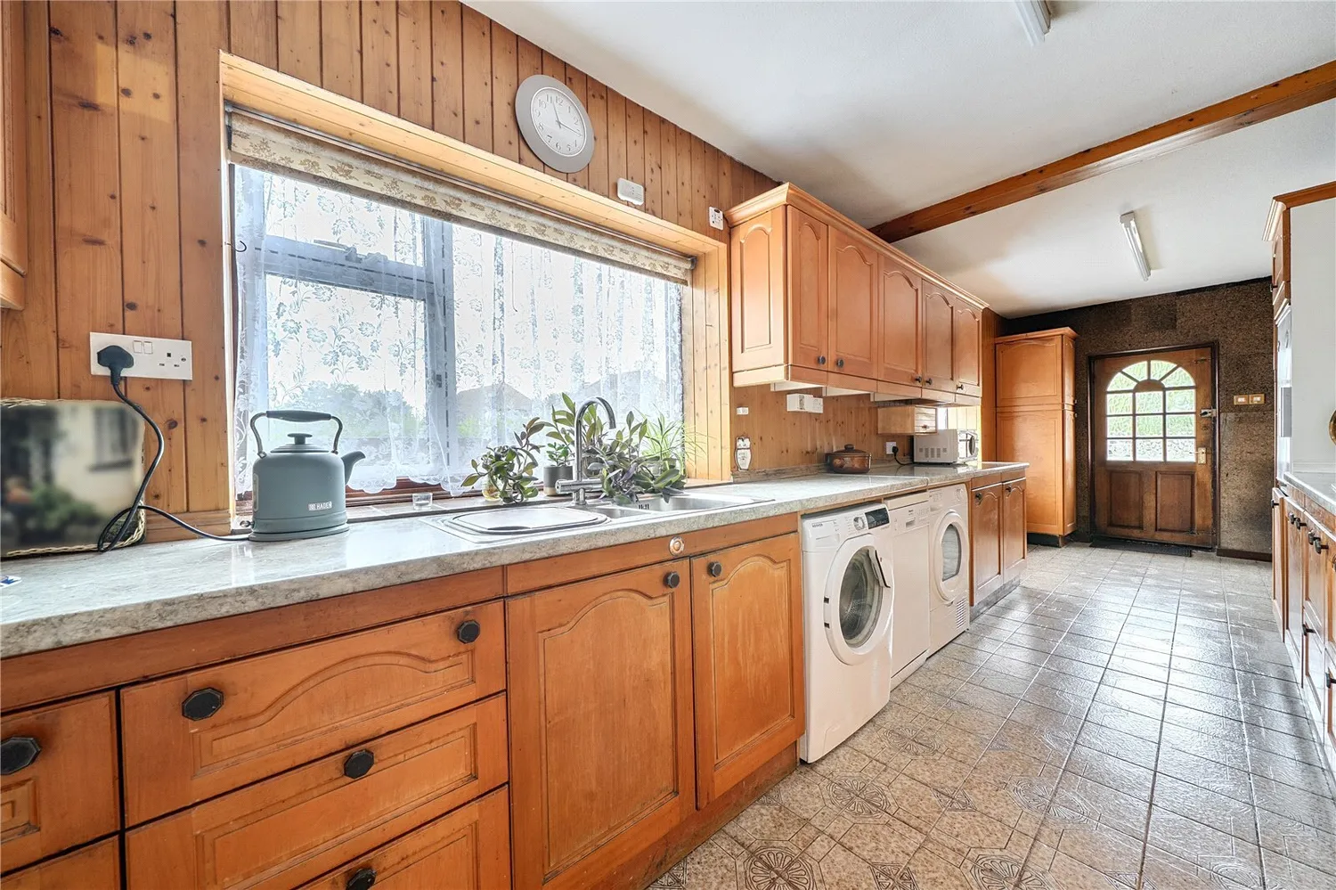 Luton Road, Chalton, LU4 photo 7