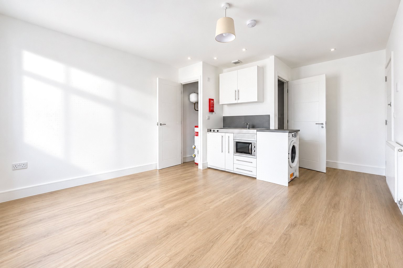 Elizabeth Way, Harlow, Essex, CM19 Image 1
