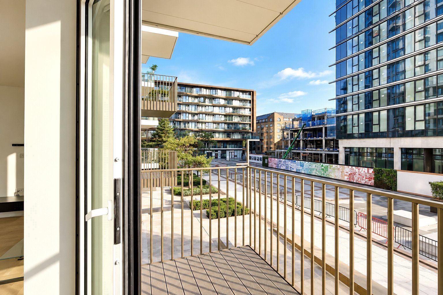 Ariel House, London Dock, Wapping, E1W Image 8