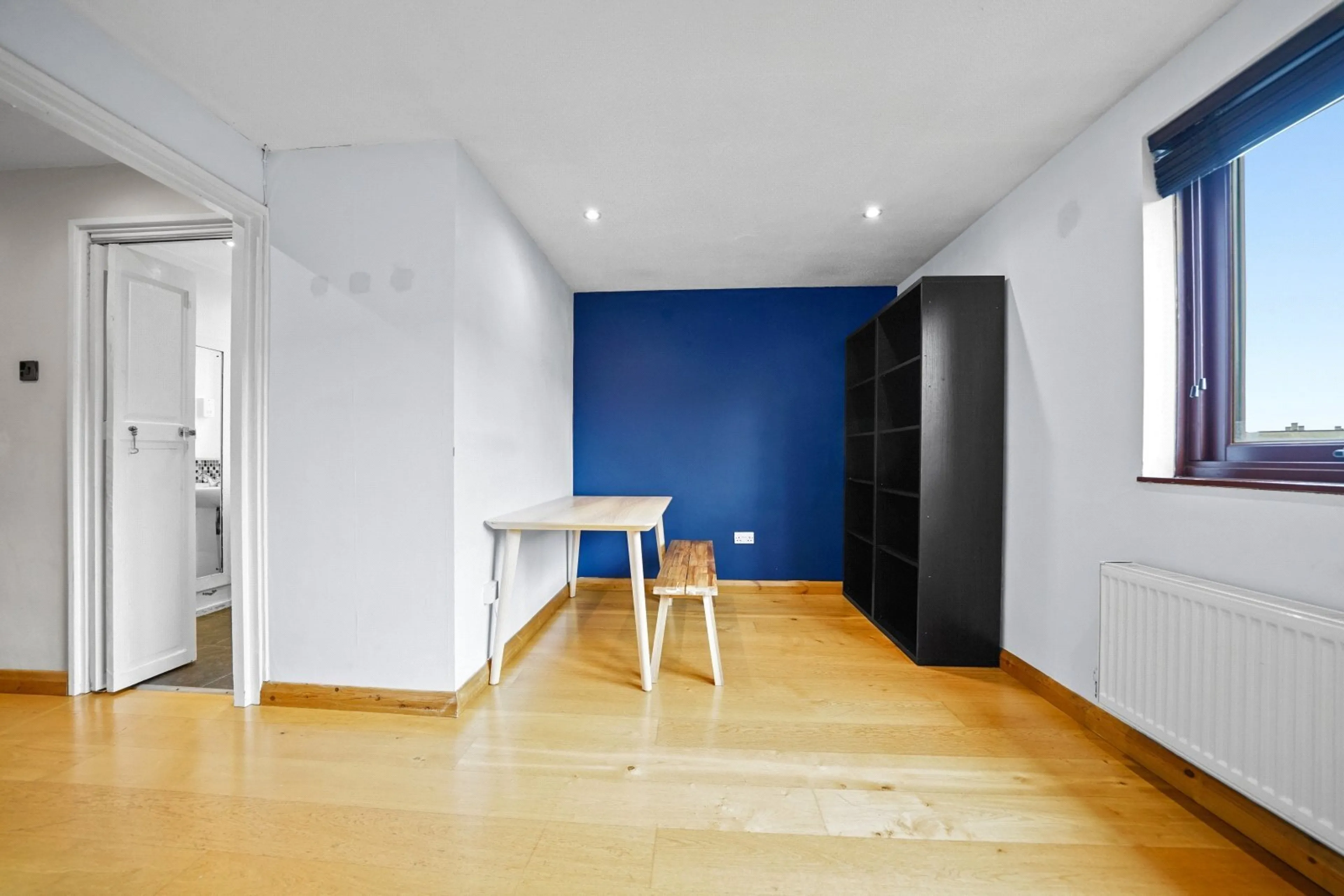 Photo 0