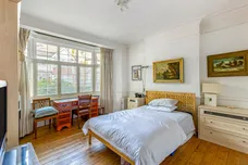 Airedale Avenue, London, W4 photo 13