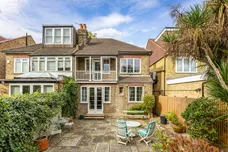 Airedale Avenue, London, W4 photo 14