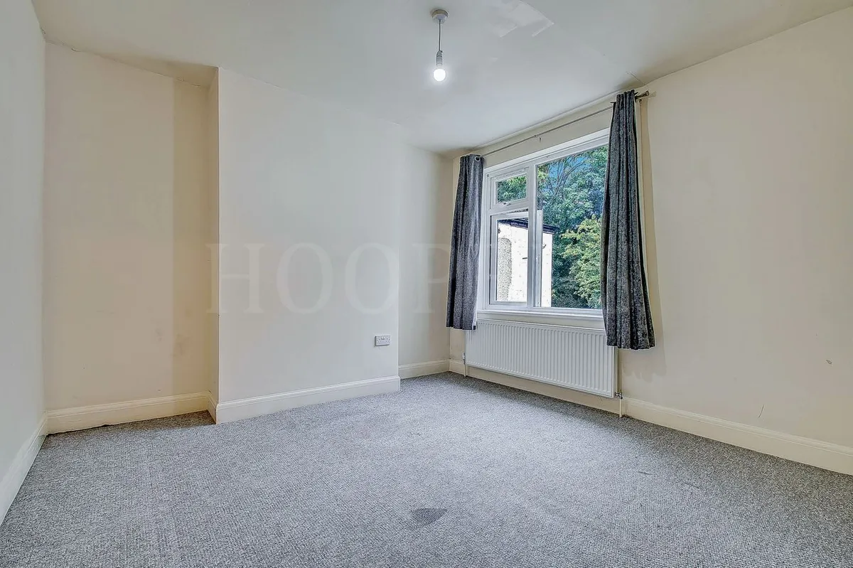 Braemar Avenue, London, NW10