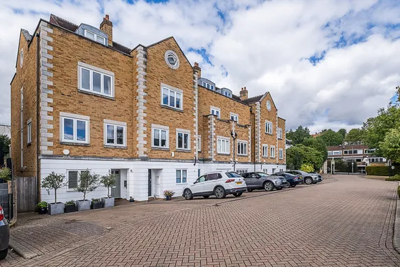 Royal Close, London, SW19