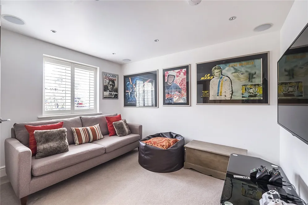 Royal Close, London, SW19 photo 7