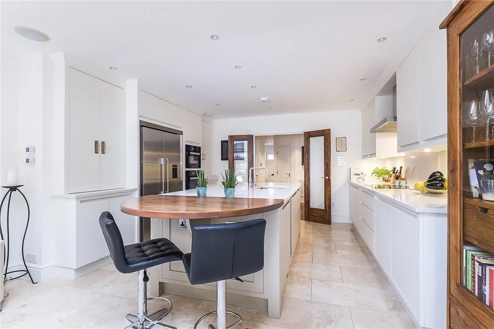 Royal Close, London, SW19 photo 9