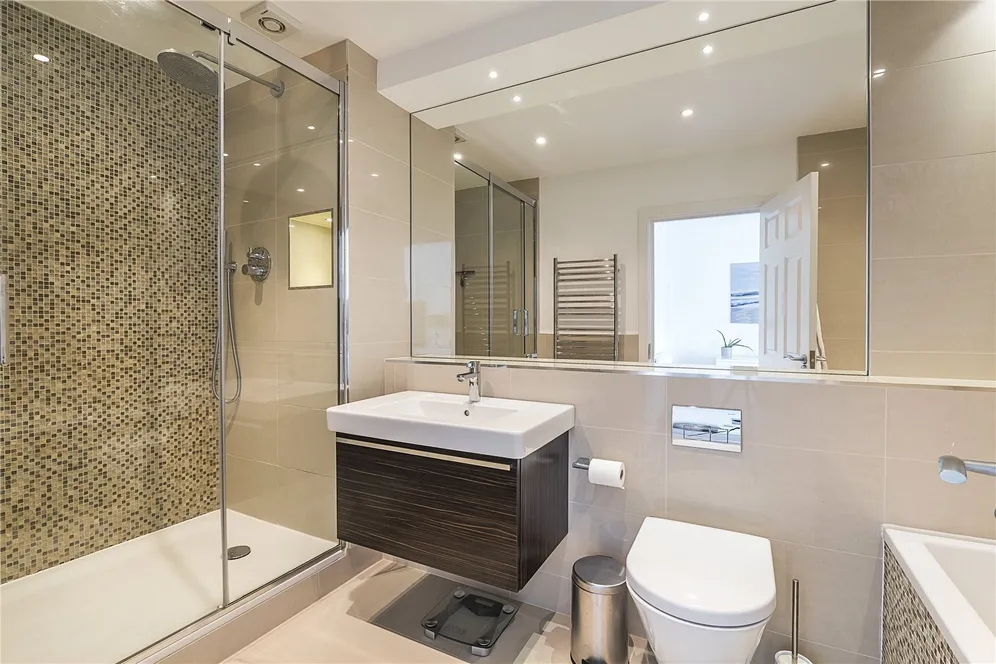 Royal Close, London, SW19 photo 15