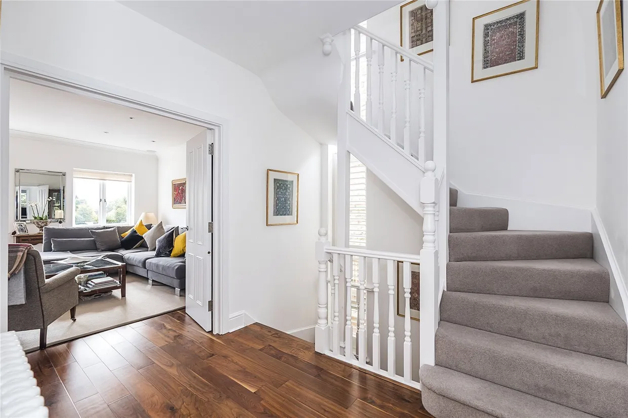 Royal Close, London, SW19 photo 16