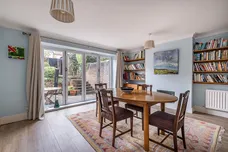 Broadhurst Close, Richmond, TW10 photo 11