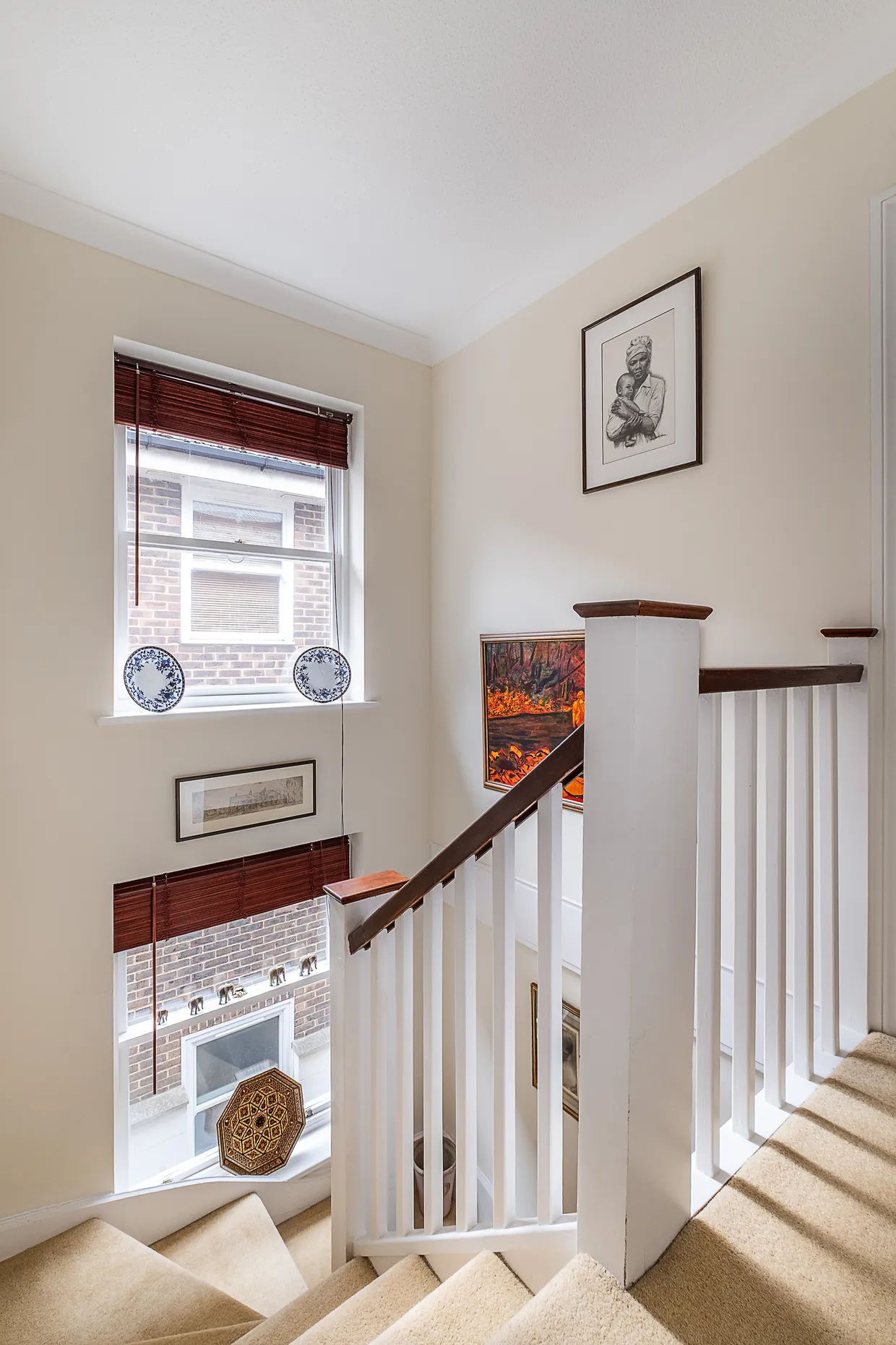 Broadhurst Close, Richmond, TW10 photo 13