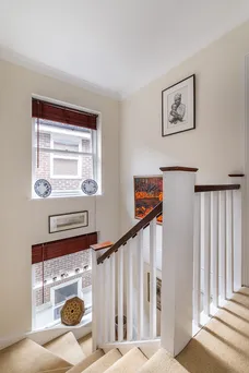 Broadhurst Close, Richmond, TW10 photo 13