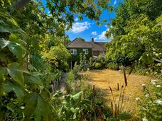Broomhill, Ewshot, GU10 photo 14