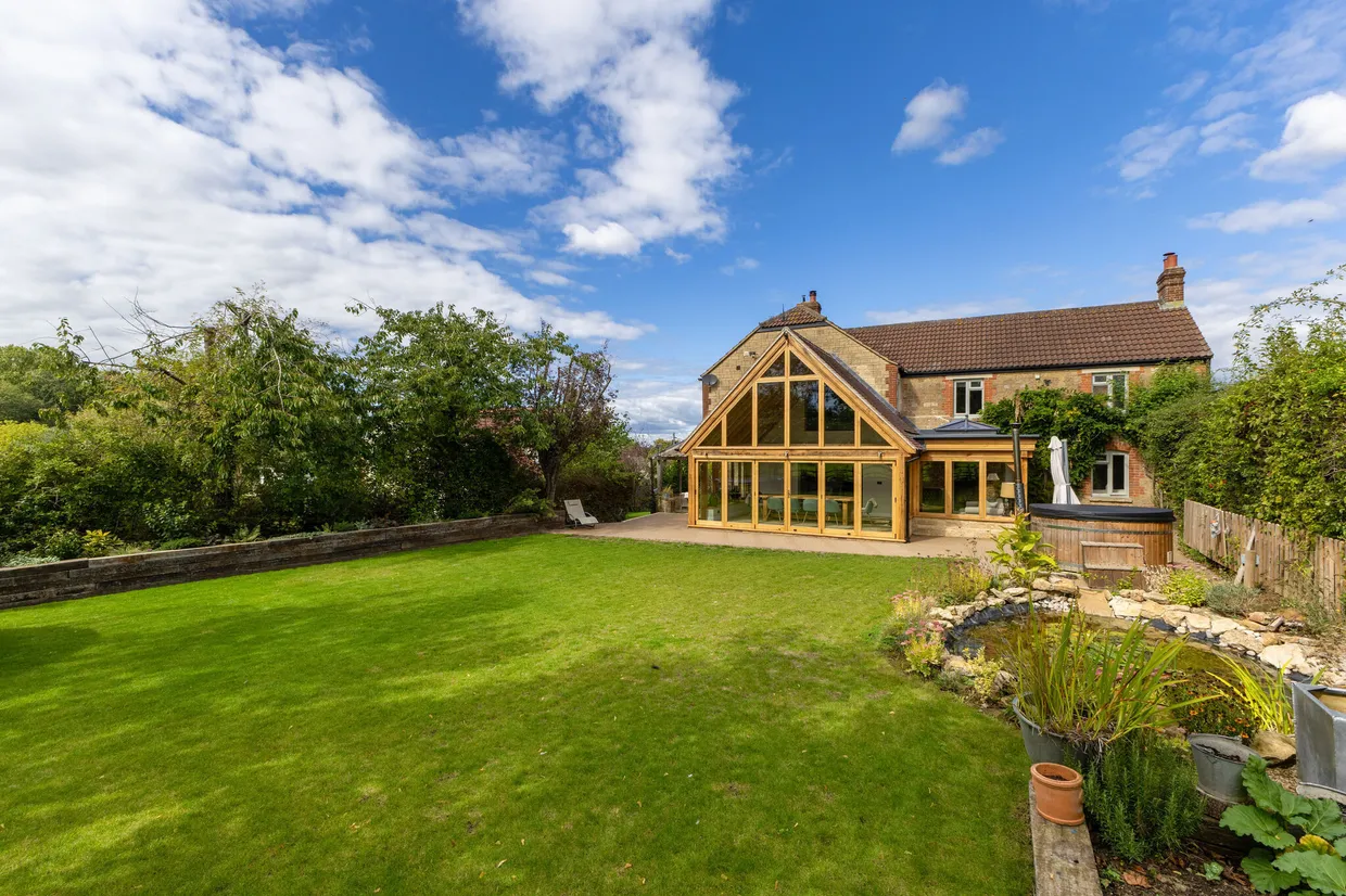 Stormore, Dilton Marsh, BA13 photo 4