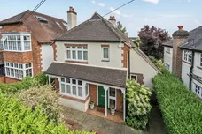 High Park Road, Farnham, GU9 photo 1