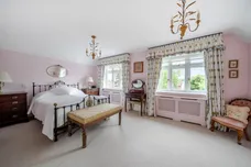 High Park Road, Farnham, GU9 photo 6