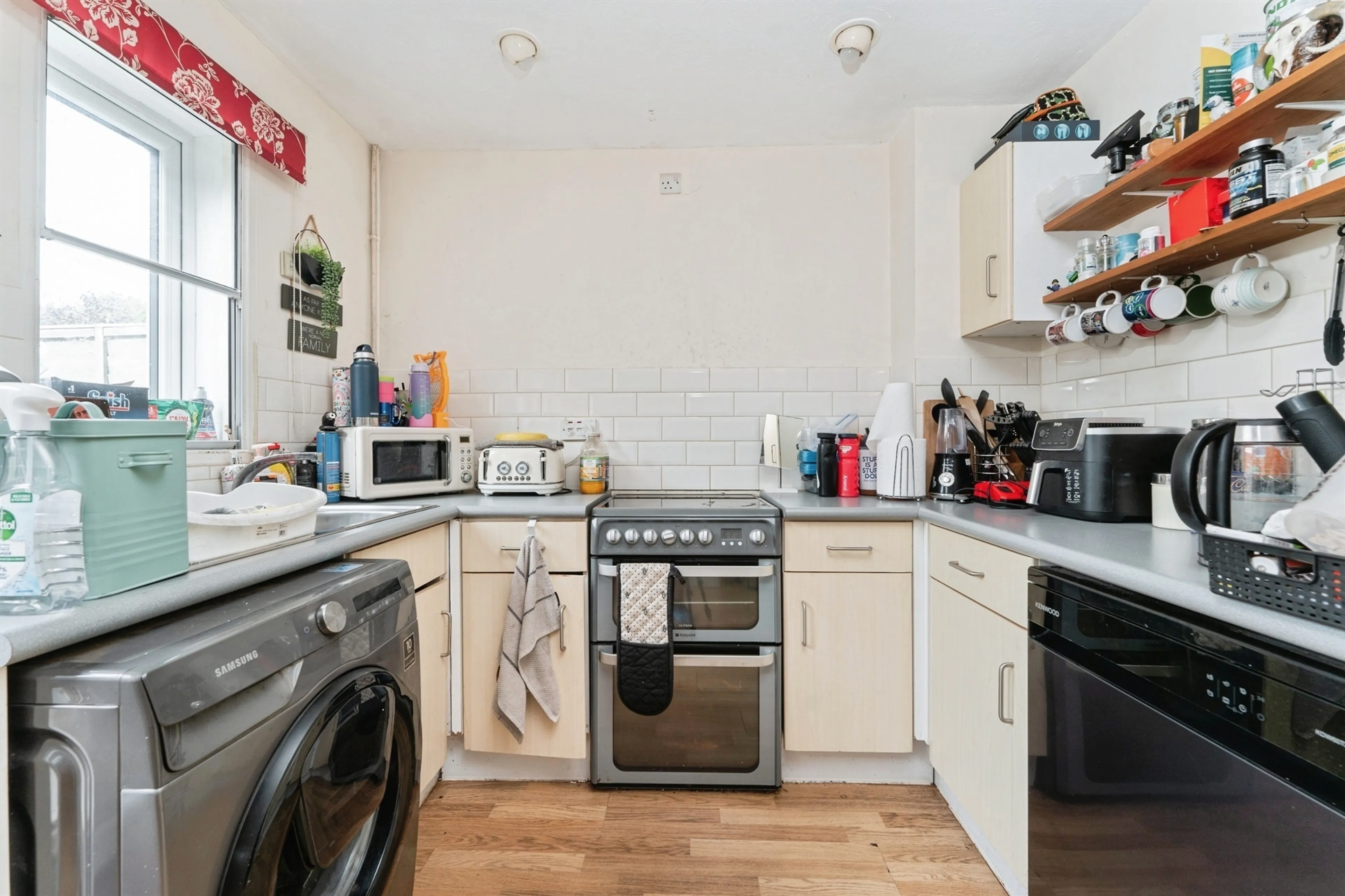 Property at Kestrel Close, Beck Row, Bury St. Edmunds
