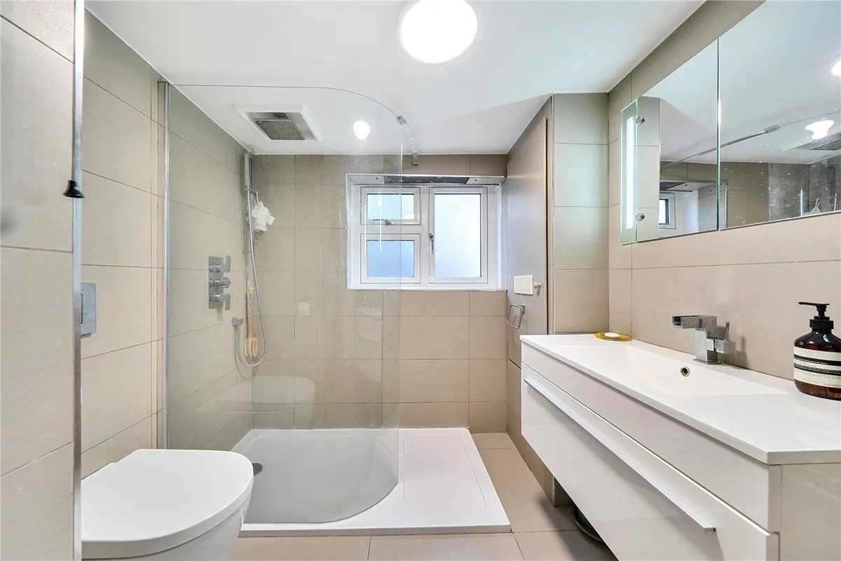 Westbourne Park Road, London, W11