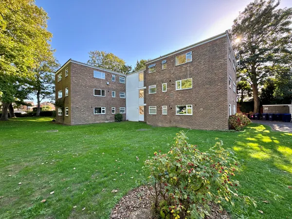 Goring Street, Goring-by-Sea, BN12