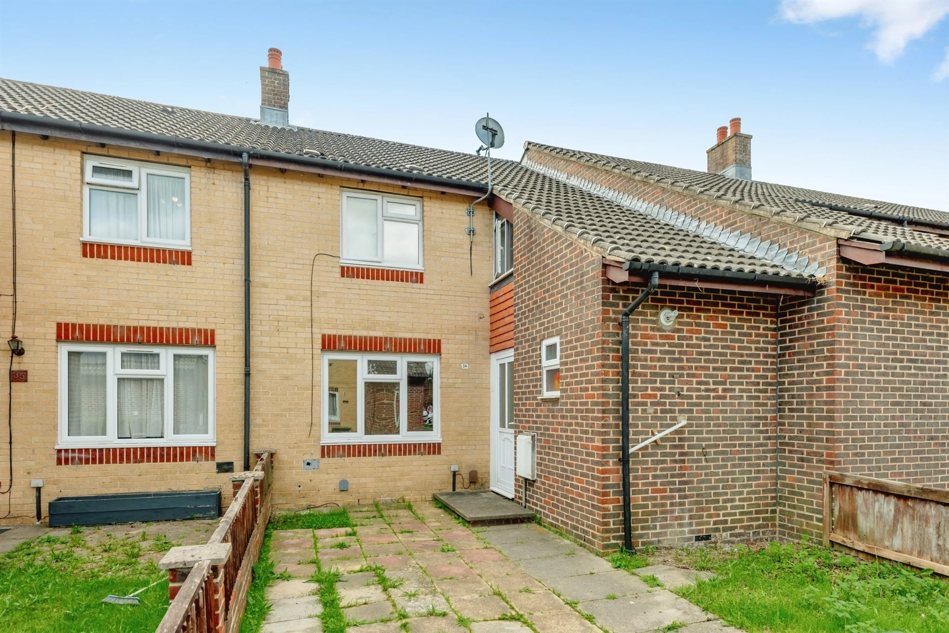 Property at Cumbernauld Walk, Bewbush, CRAWLEY