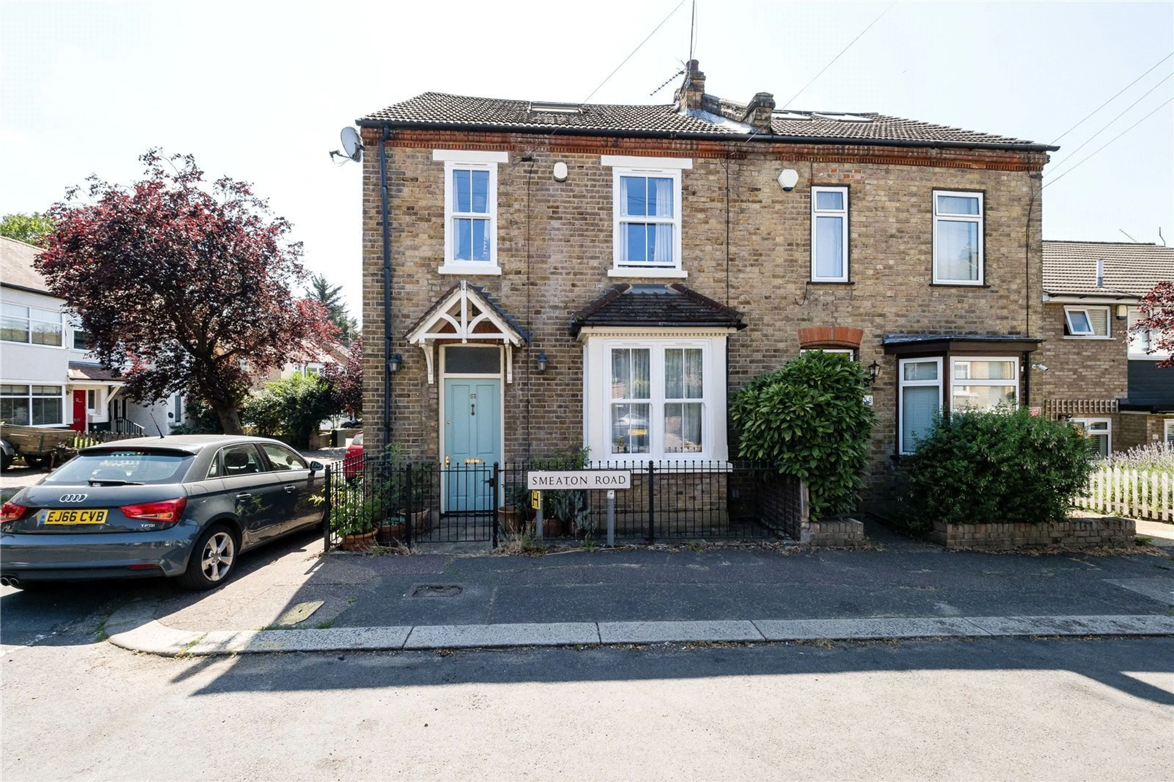 Property photo 0