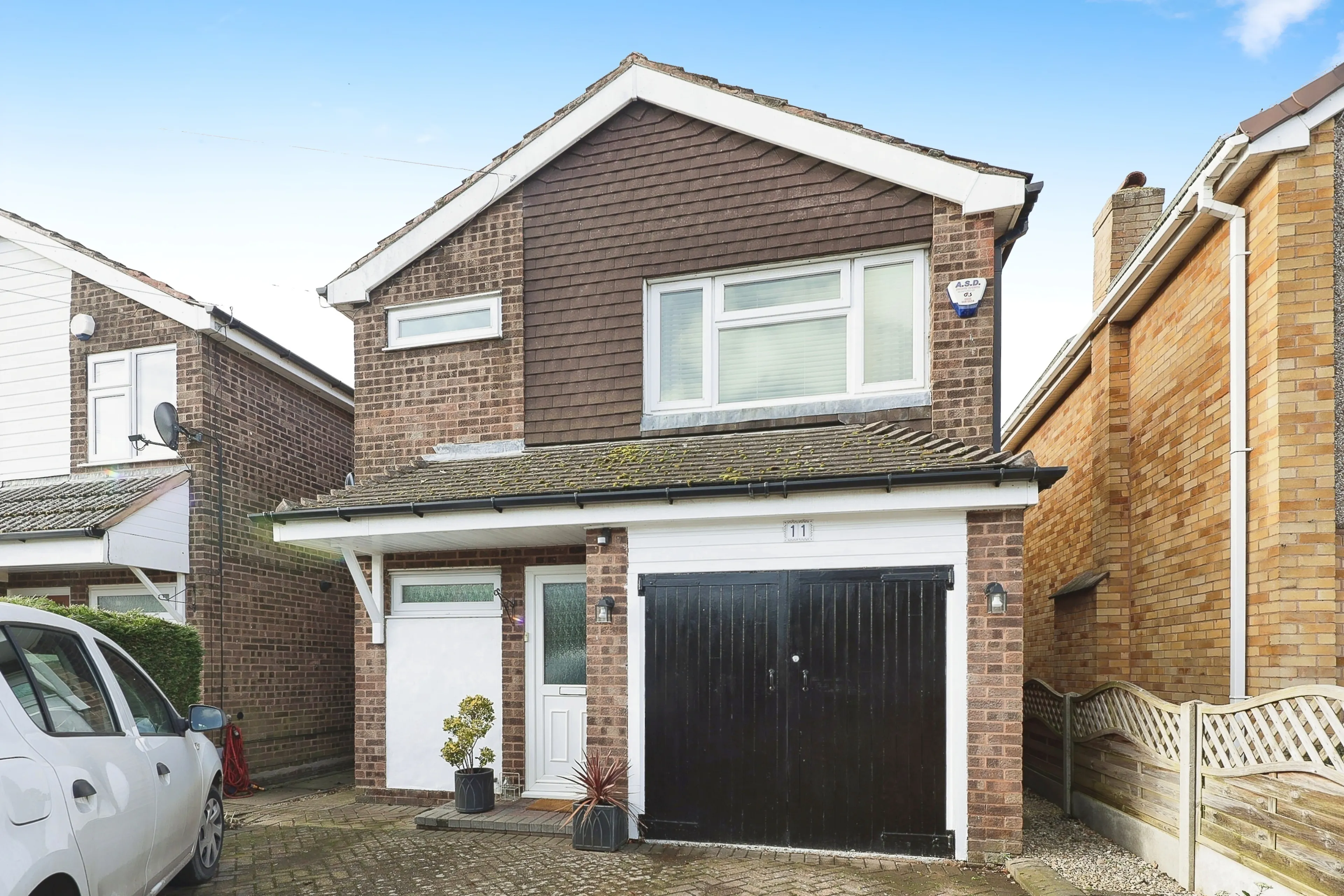 Property photo 0