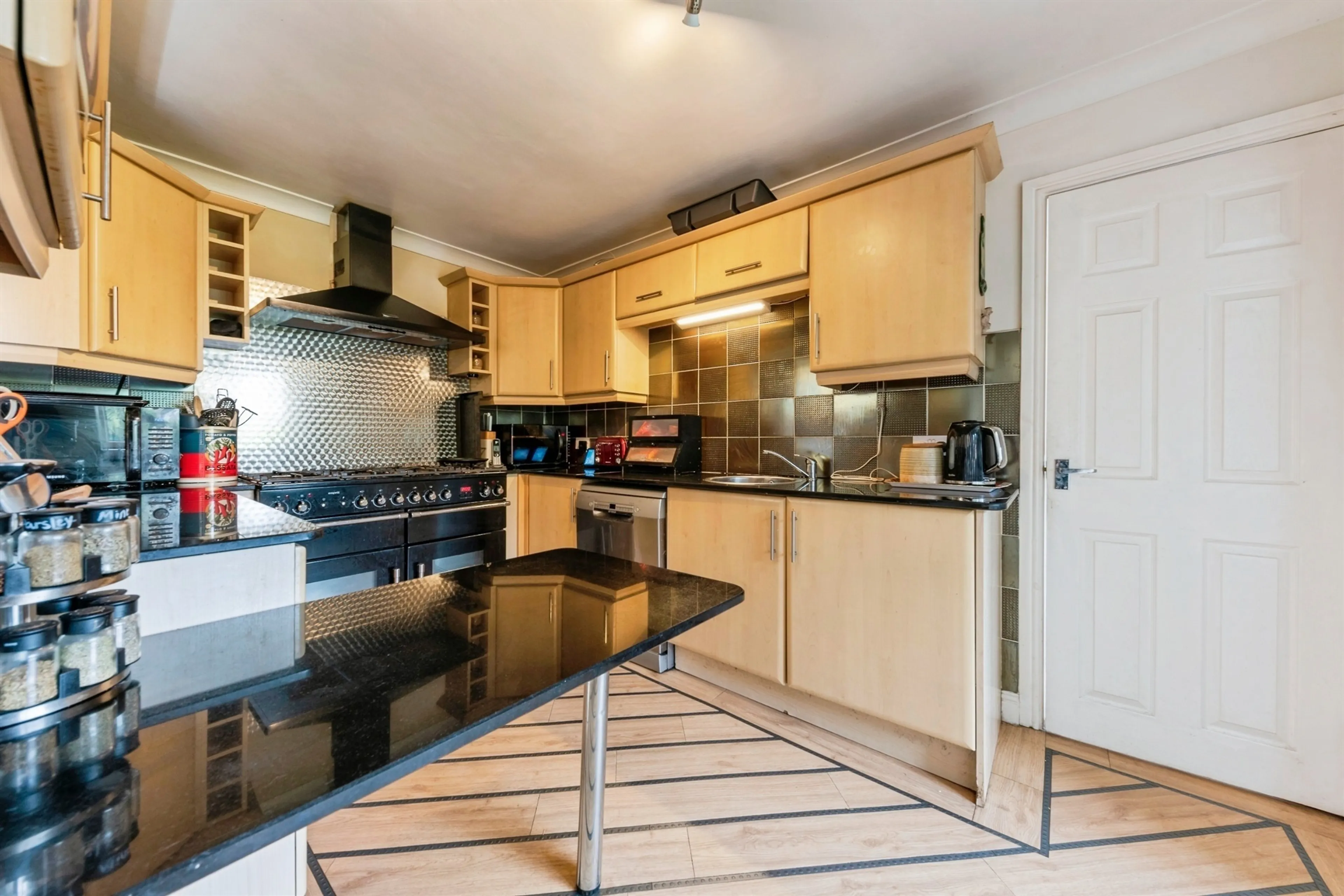 Property photo 11