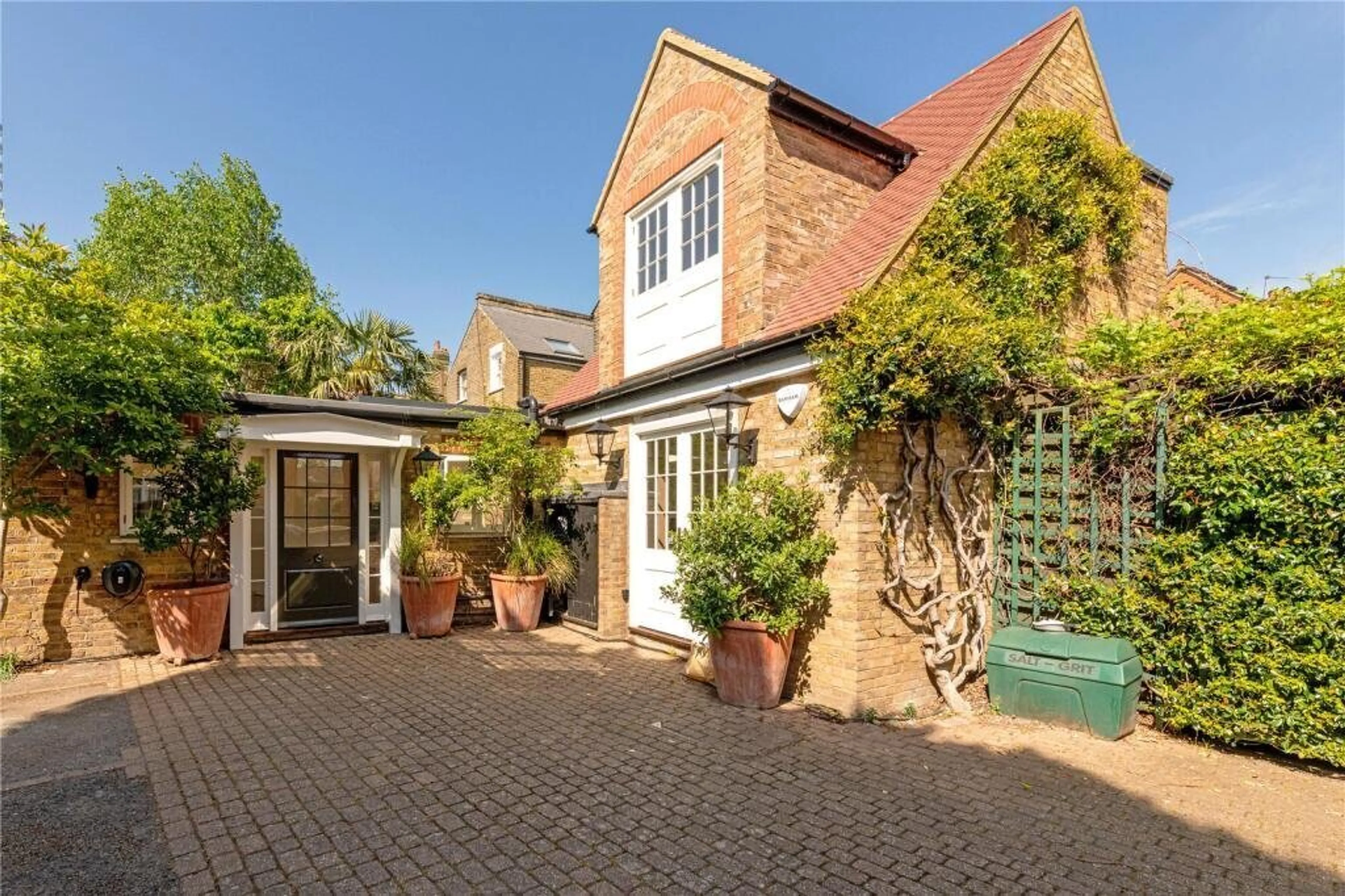 Property at The Lanterns, Bridge Lane, SW11