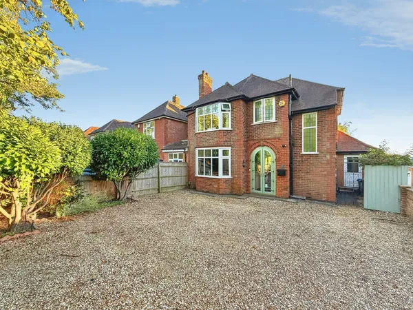 Hillcrest Avenue, Northampton, Northa...