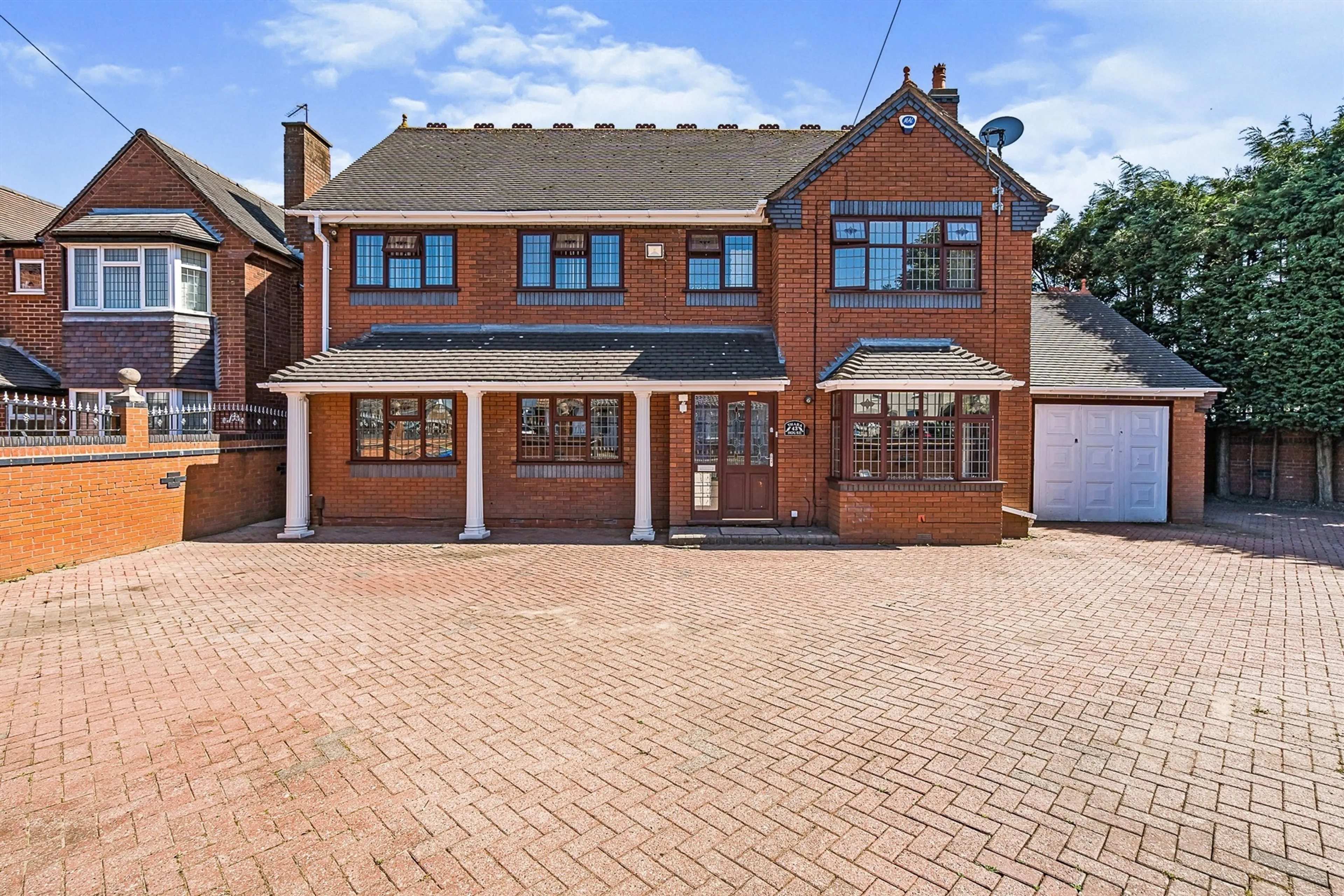 Property photo 0