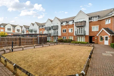 Old Dairy Close, Fleet, GU51