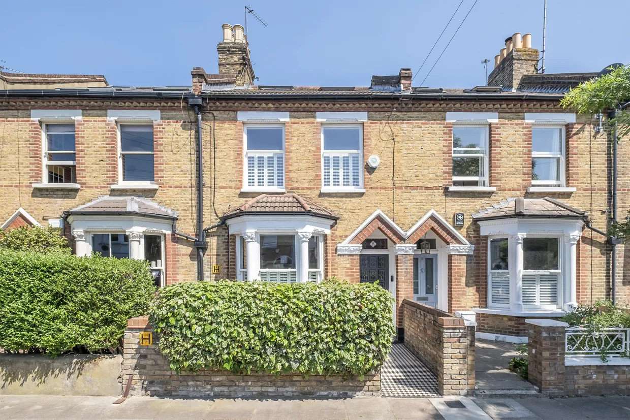 Inman Road, London, SW18 photo 2
