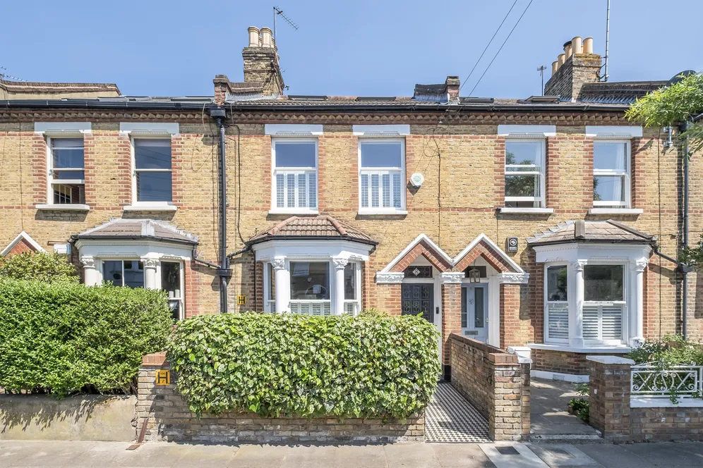 Inman Road, London, SW18 photo 2