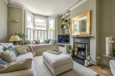 Inman Road, London, SW18 photo 4