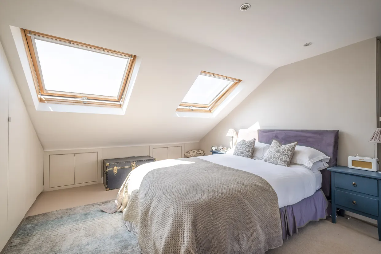 Inman Road, London, SW18 photo 9