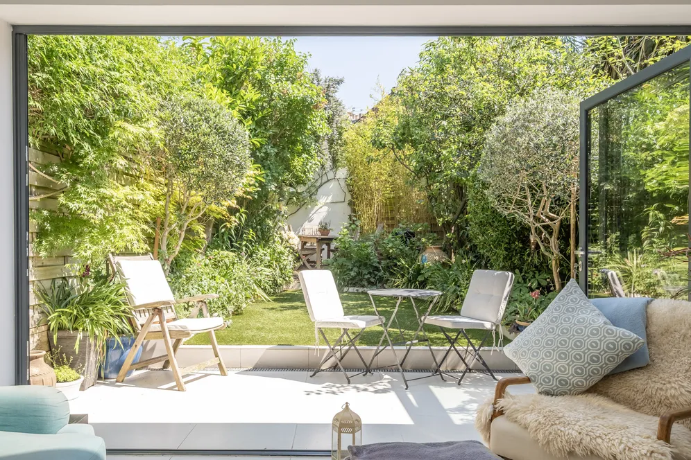 Inman Road, London, SW18 photo 17