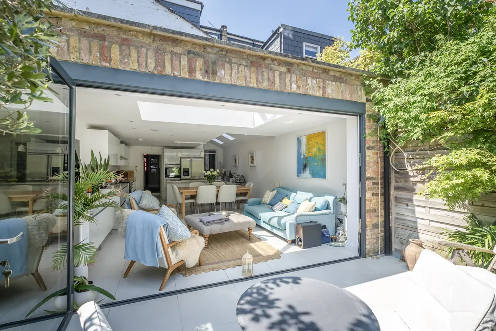 Inman Road, London, SW18 photo 18