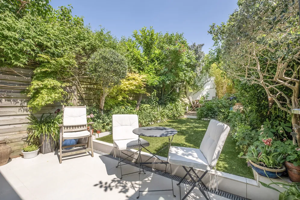 Inman Road, London, SW18 photo 19