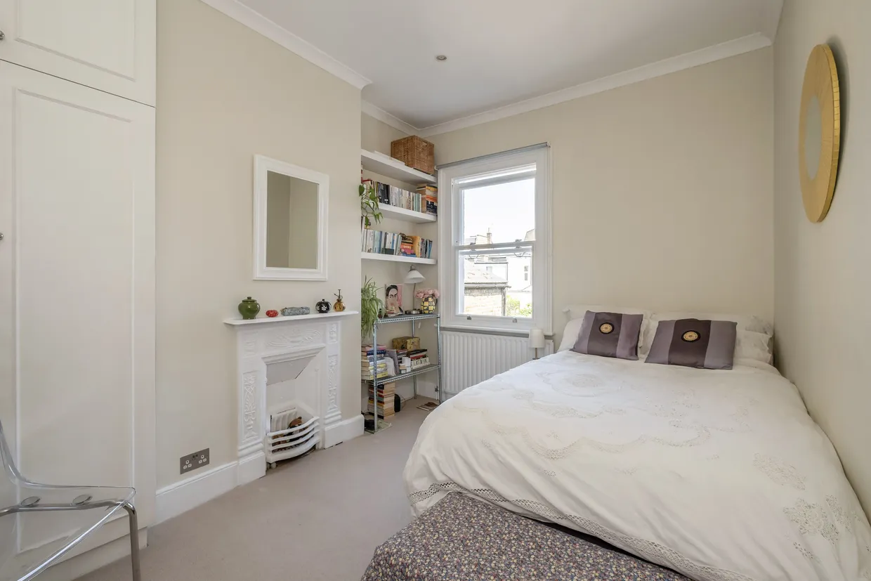 Inman Road, London, SW18 photo 20