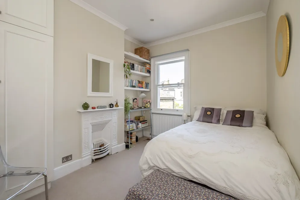 Inman Road, London, SW18 photo 20