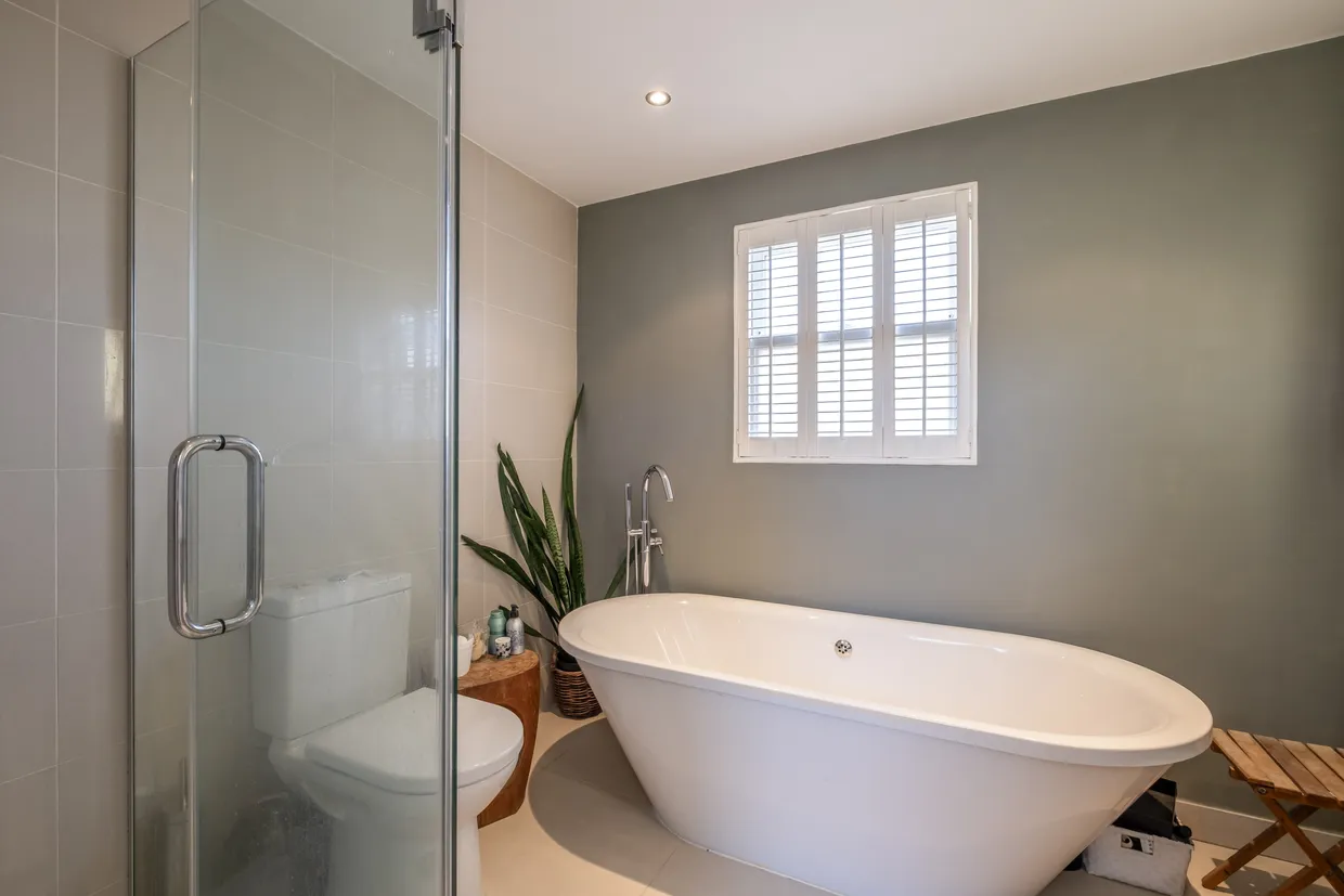 Inman Road, London, SW18 photo 21