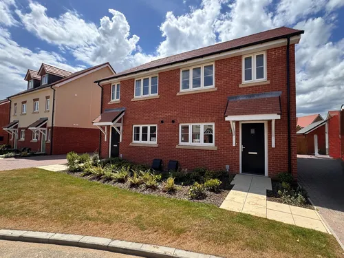 Buckenham Road, Attleboroughphoto