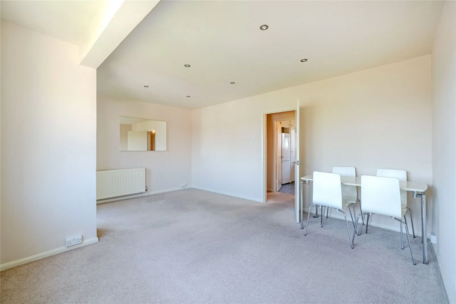 Vines Avenue, Finchley Central, London, N3
