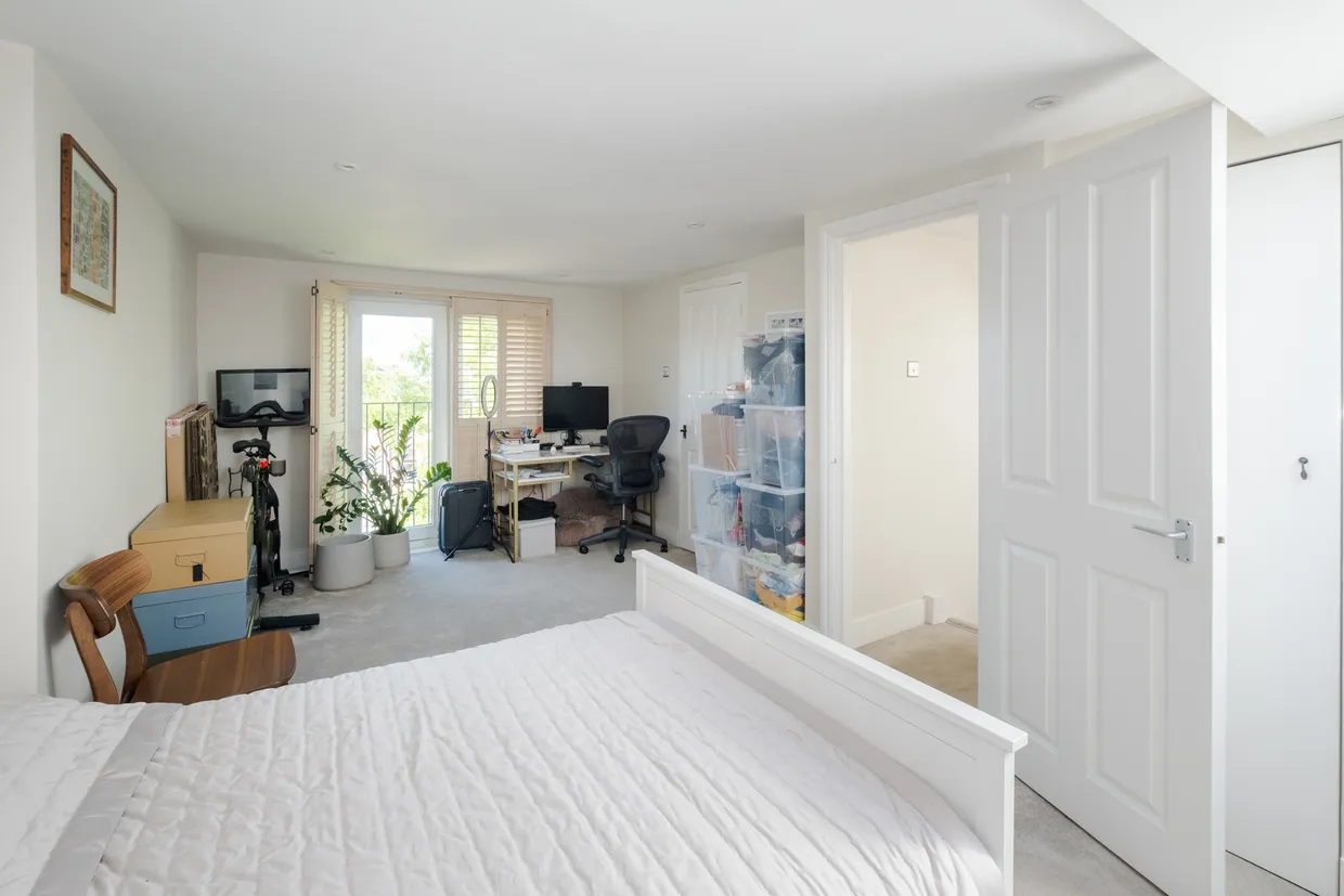 Fairlawn Avenue, London, N2 photo 15