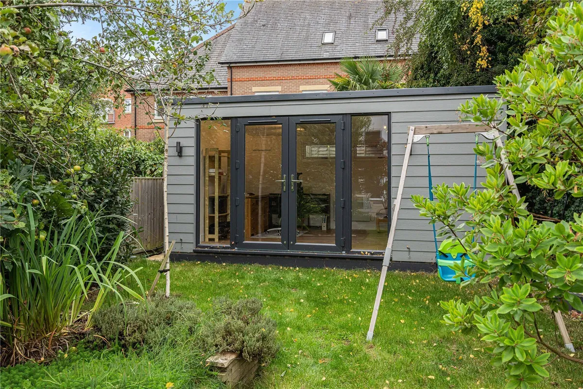 Cavell Road, Oxford, OX4
